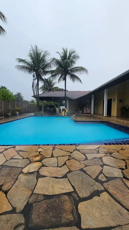 Venha morar no coração do Park Way, em uma charmosa casa de condomínio na SMPW Q...