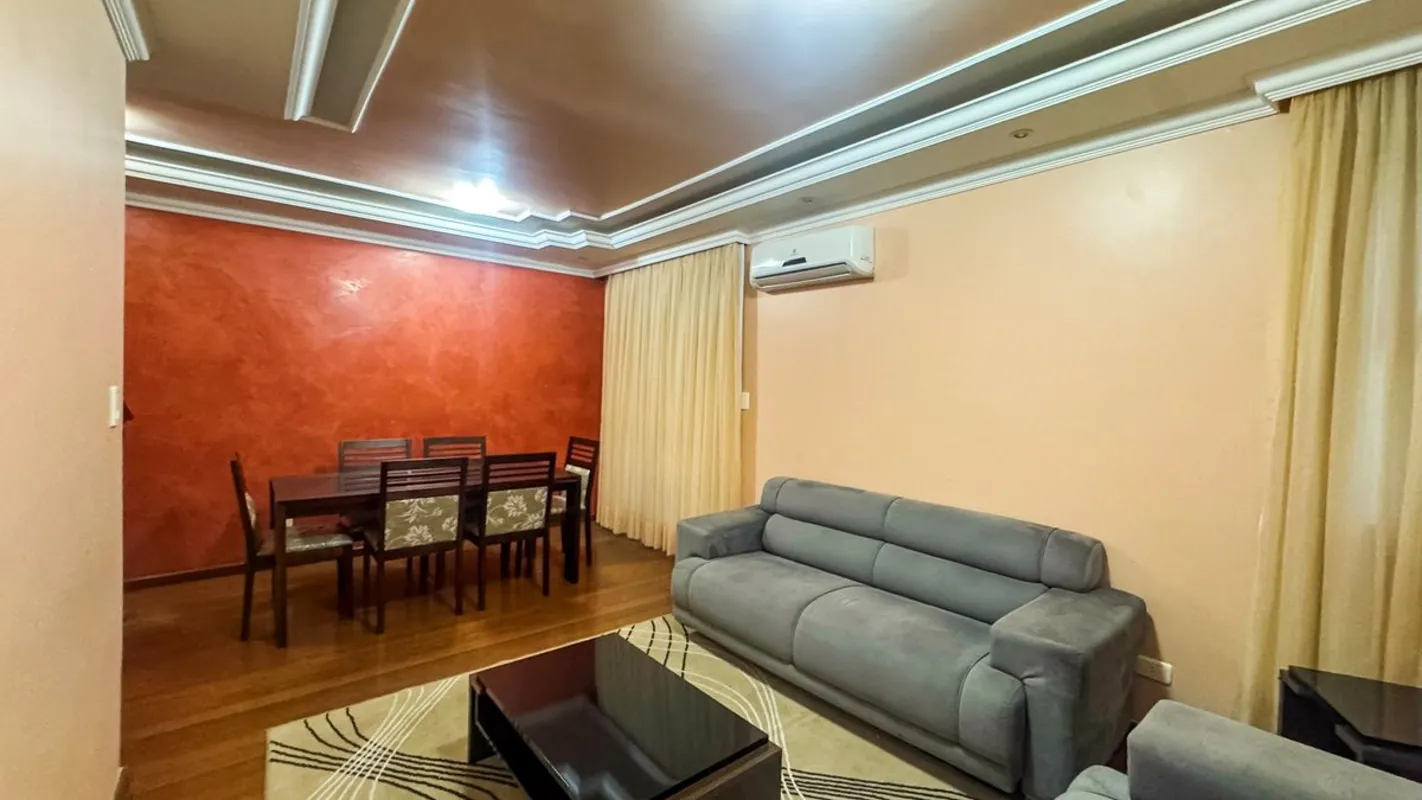 Otimo apartamento mobiliado com 3 quartos, repleto em armarios, para locacao no ...