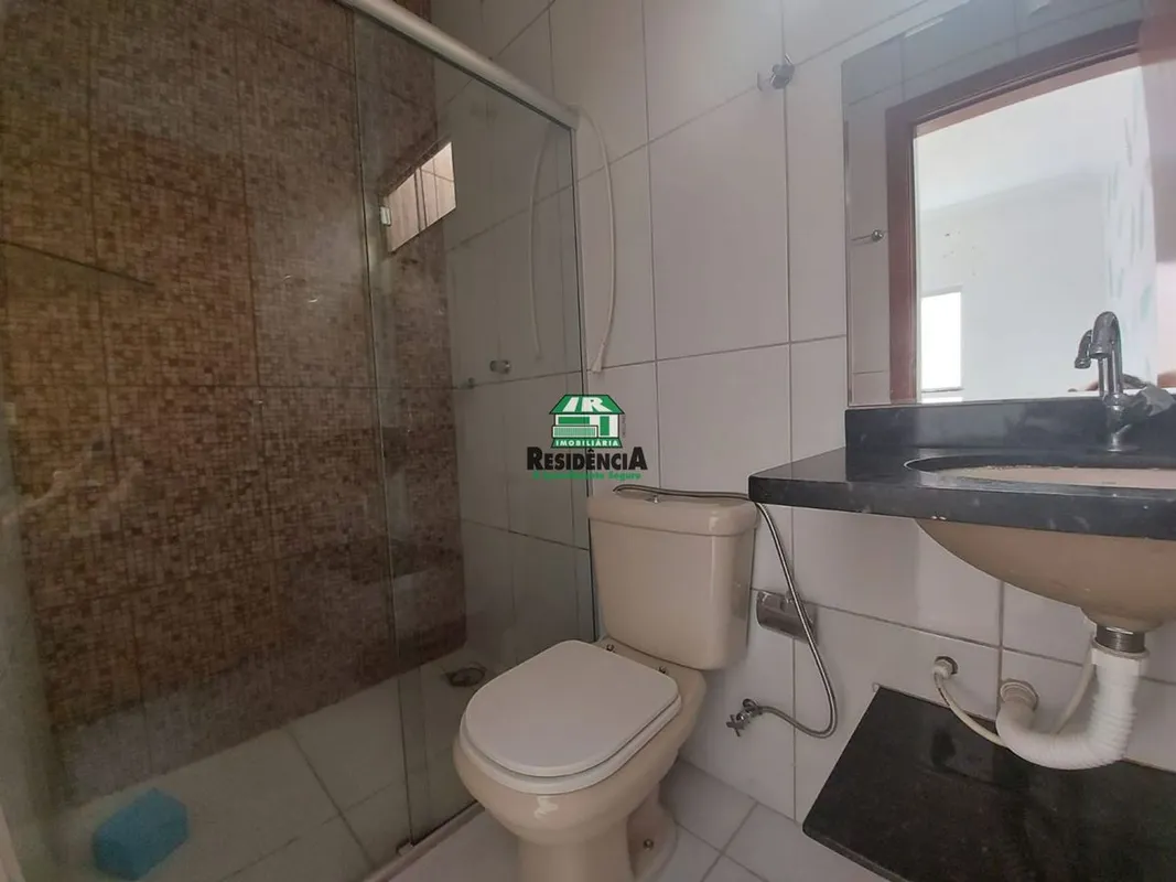 Casa residencial contendo: 03 quartos sendo 01 suíte, sala para 02 ambientes, ha...