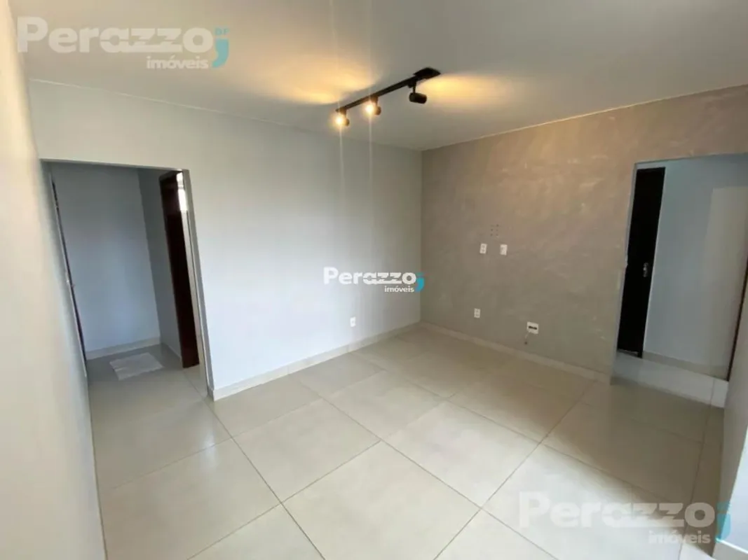 Excelente Apartamento de 2 Quartos Localizado na CNB 14 na Taguatinga Norte por ...