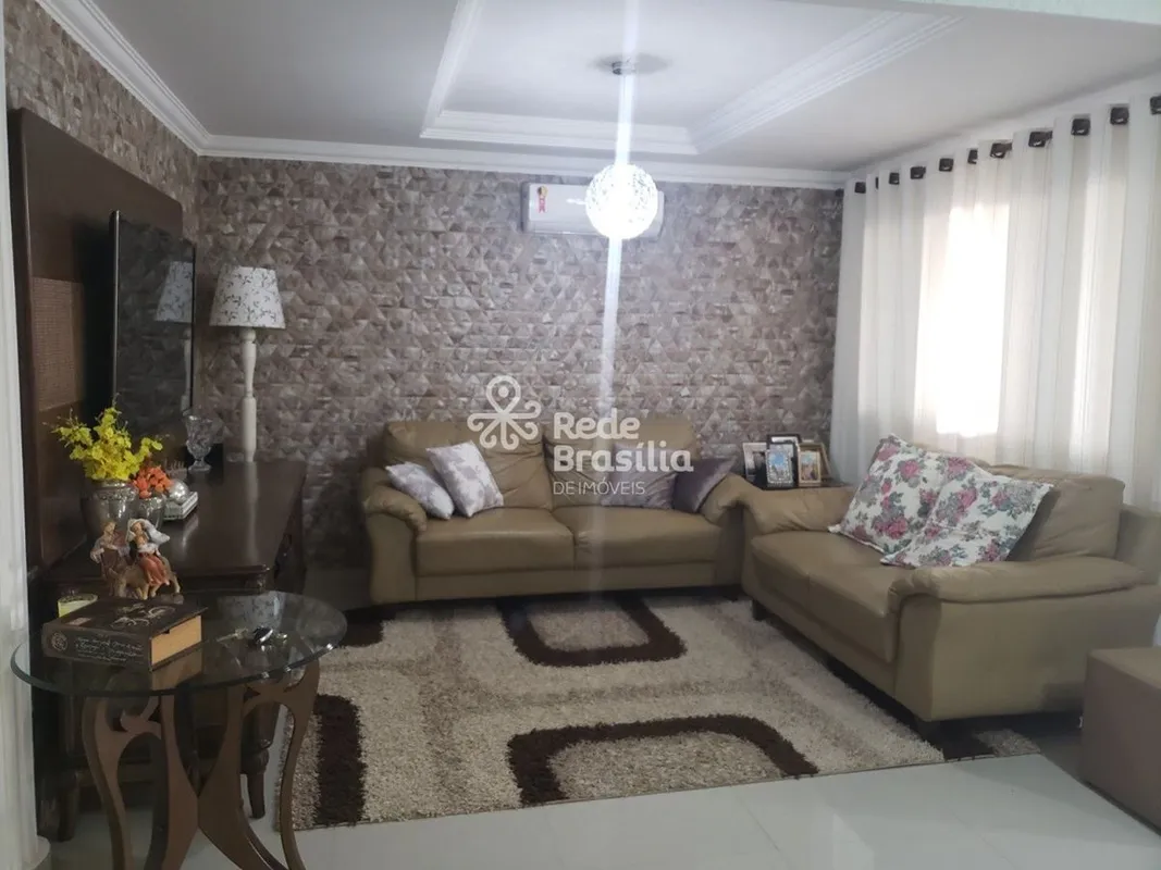 Avenida Central - Casa Nascente - 300 m² - 05 quartos - à vista - Vila PlanaltoA...