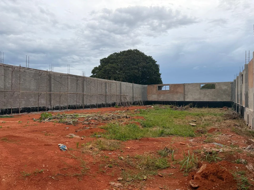 Lote à venda no Gama na quadra 03 lote com 1.500 metros de lote e tem base pra f...