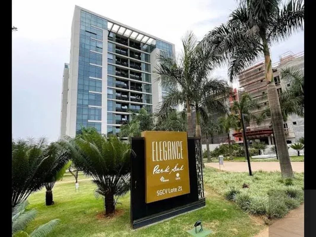 Descubra este lindo apartamento de alto padrão no SGCV, no coração do Park Sul, ...
