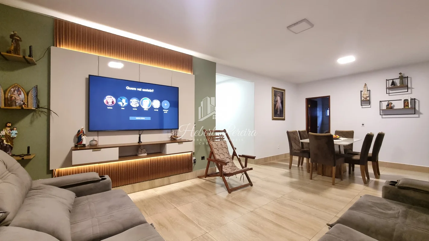 HP Vende: Casa com 4 Suítes e Piscina no Setor de Mansões em Sobradinho. Analisa...