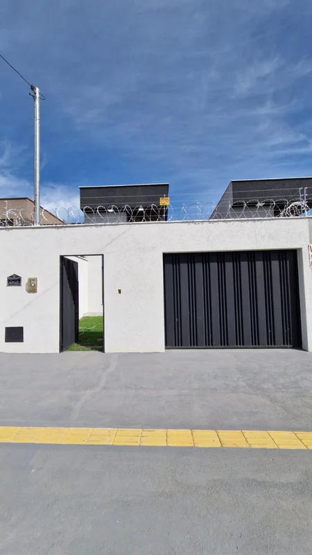 Linda casa com acabamento de primeira no Jardim Boa Esperança, proximo a comérci...