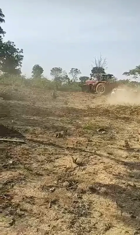 fazenda com 106 hectares.\nCasa sede\nEnergia\nnascente\nRio almas dentro da pro...