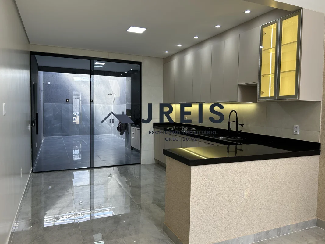 JREIS ESCRITÓRIO IMOBILIÁRIOObservação: Informamos que o imóvel encontra-se em f...