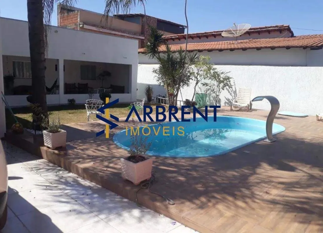 Casa Escriturada à Venda - Vicente PiresExcelente imóvel localizado em condomíni...