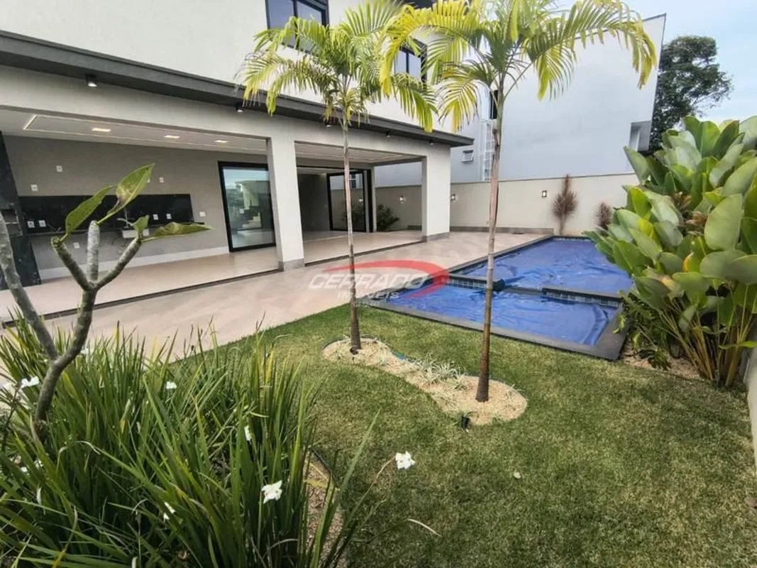 Sobrado de alto padrãoÁrea construída: 299,95m2Área do terreno: 441m2 COM ELEVAD...