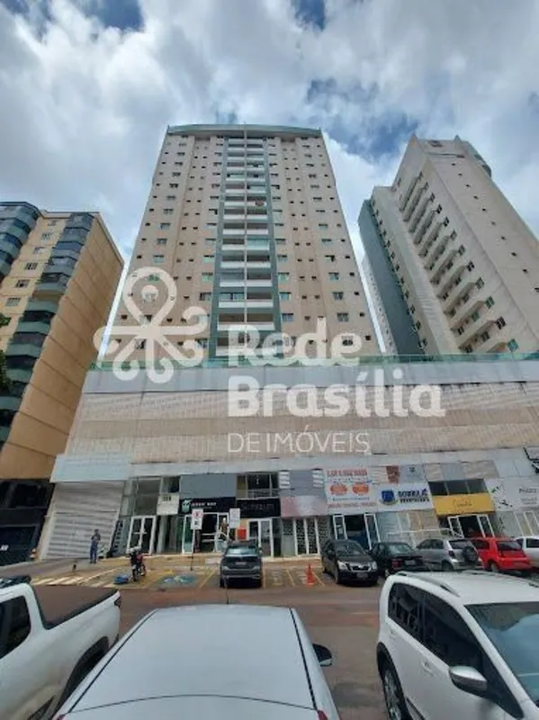 Apartamento com 110m², andar alto e vista para o parque, em localização privileg...