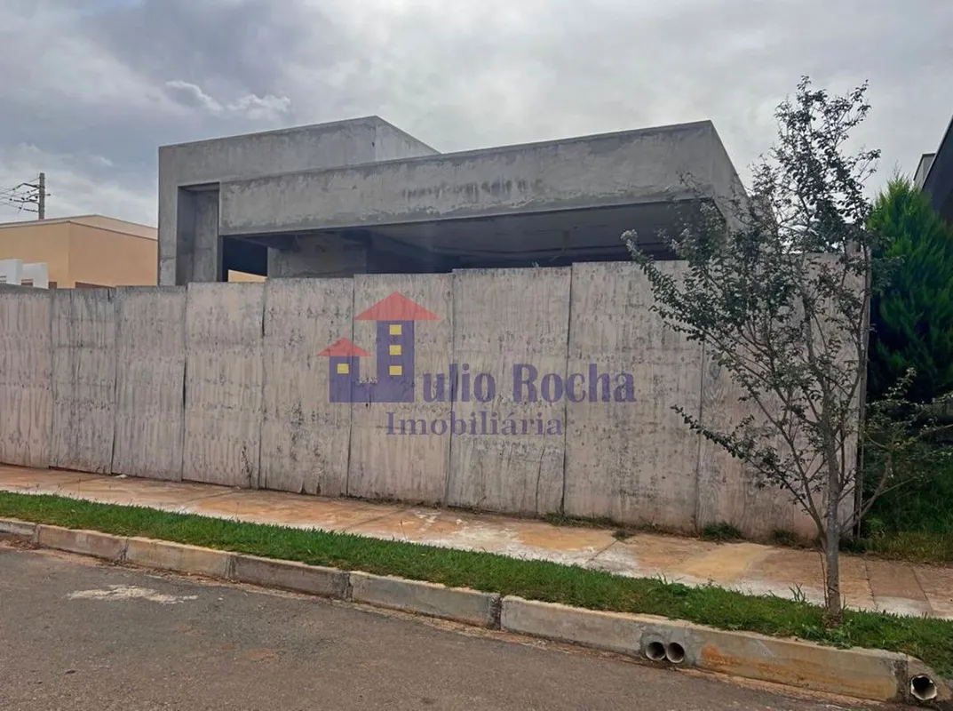 JULIO ROCHA IMOBILIARIA VENDE!CASA MODERNA EM FASE DE ACABAMENTO NO CONDOMINIO L...