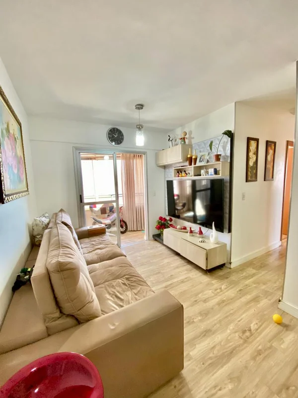 Vende Allegro Apart. 69,5m² - Vista lazer - 02 vagas subsolo- Reformado:Composto...