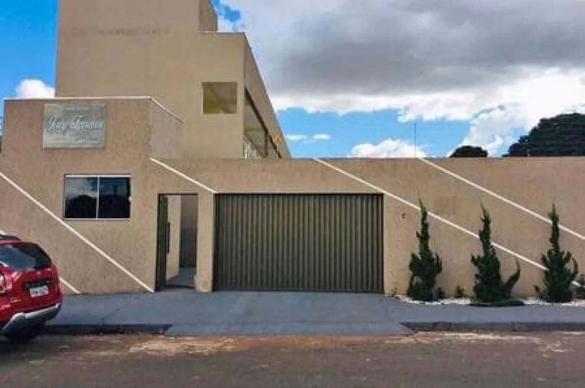 Ótima kitnet para alugar, muito bem localizada (menos de 2km da Unievangélica, c...