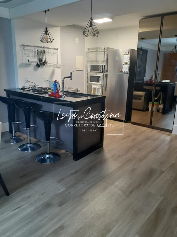 Apartamento MOBILIADO com área privativa de 134,05m²;.Sala para dois ambientes -...
