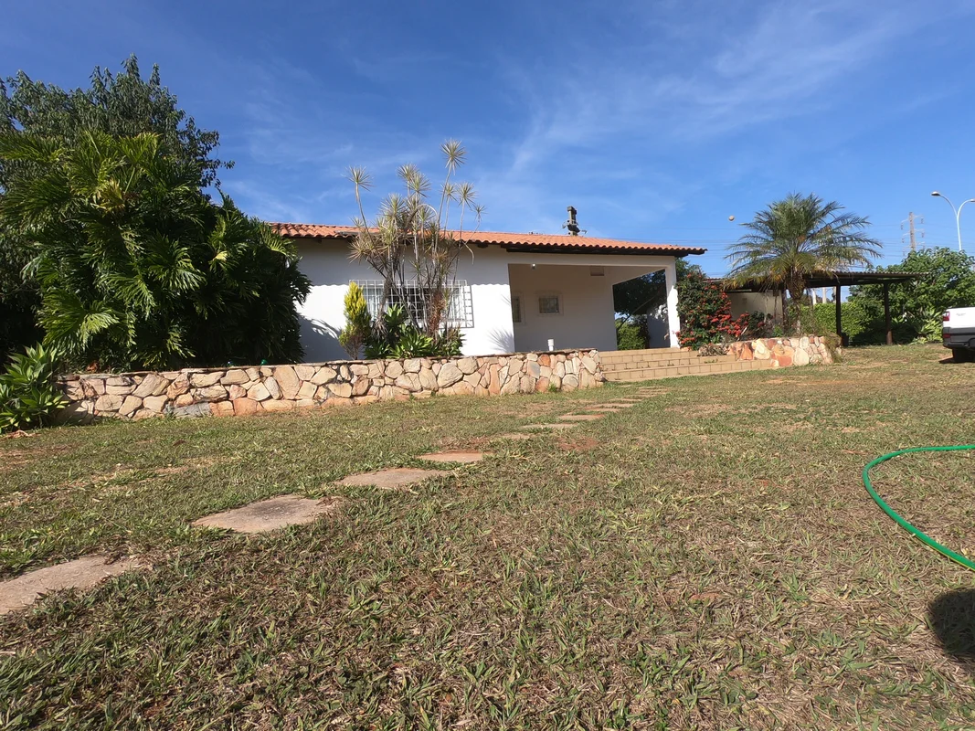 SHIS QI 23 CONJUNTO 05 CASA 17Lote com 1320 M2 e mais area verde.. 26/05/26