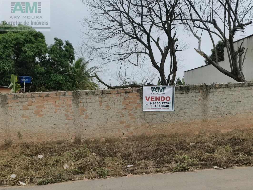 LOTE NO SETOR SERRA DOURADA III , 15 METROS DE FRENTE POR 30 ; total 450M2 LOTE ...