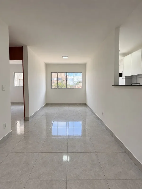 JDM IMOBILIÁRIA VENDEExcelente apartamento no Riacho Fundo II - Condomínio 08- I...