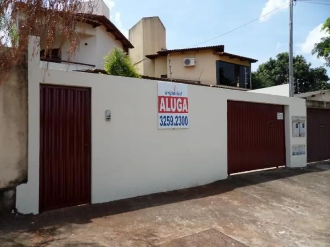 Sobrado para alugar no Setor Pedro Ludovico, Rua 1050, próximo ao Jardim Botânic...
