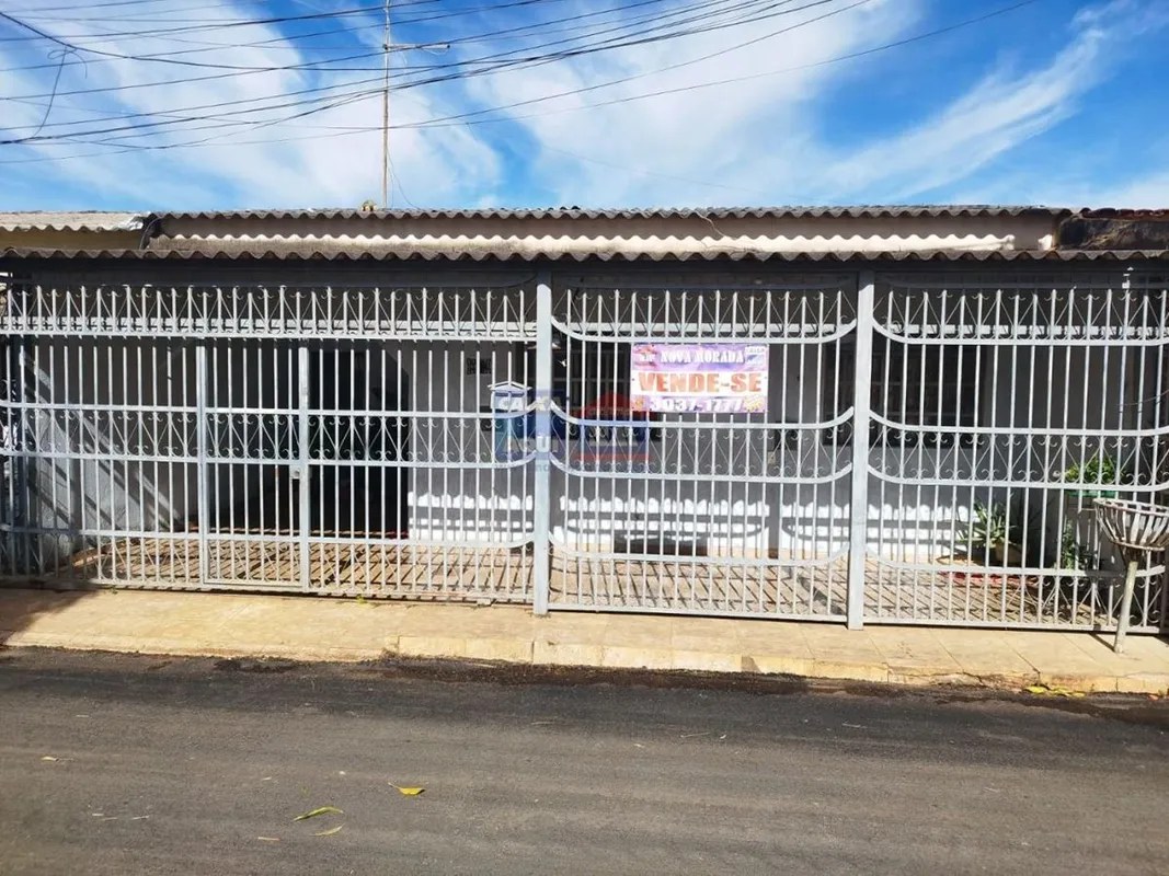 Casa à venda Ceilândia P Sul120m² privativos 03 quartos 01 suíte 02 vagas Uma ex...