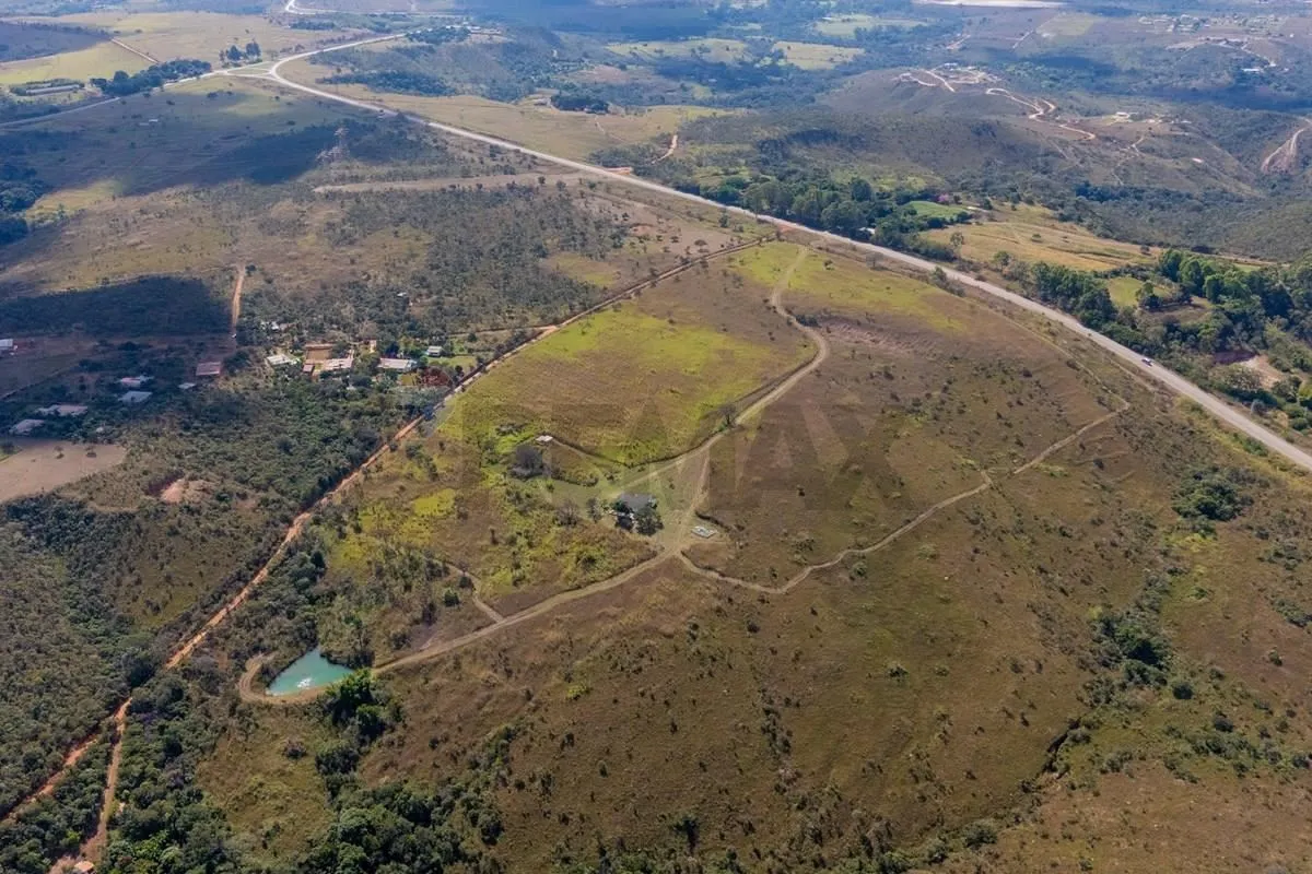 Sítio de 15 ha Ideal para sitio, Haras ou Usina Solar em Brasília-DFDescrição do...
