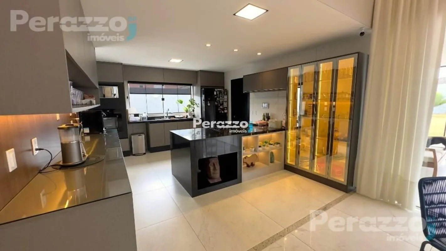 Imponência, Elegância e Conforto Em Uma Residência Exclusiva no Jardim Botânico ...