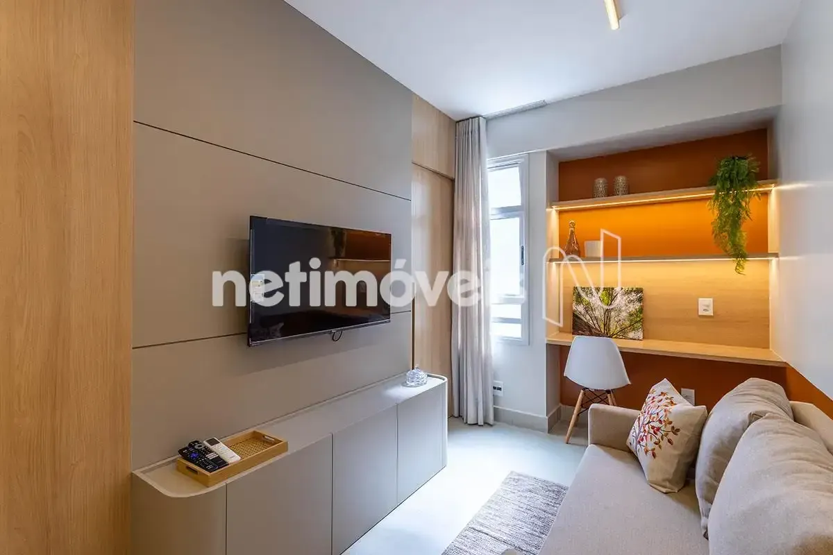 EDIFÍCIO TOP MASTER | REFORMADA | MOBILIADA Localização:Localizada no Sudoeste, ...