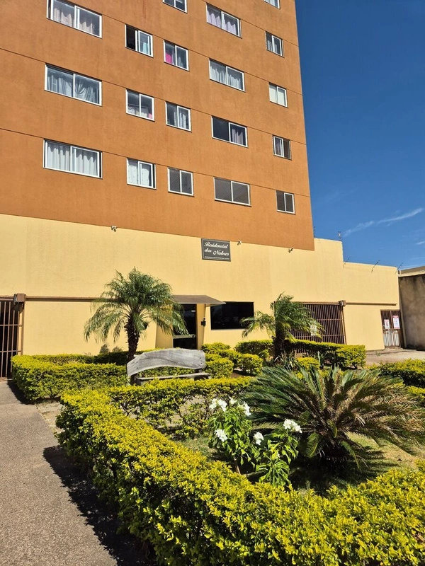 Apartamento 2 quartos, banheiro social, cozinha e área de serviço. Armários. Ar ...