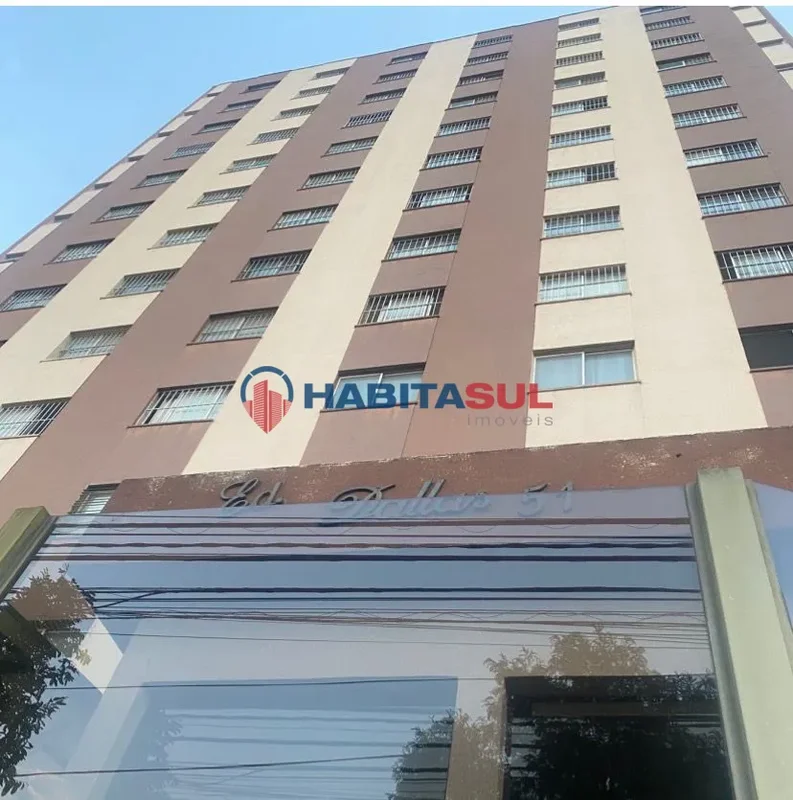  Prédio com porteiro, área de circulação e convivência, este apartamento no 2° a...