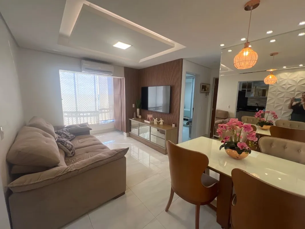 Apartamento todo reformado, com acabamento em porcelanato e rico em armÃ¡rios, o...