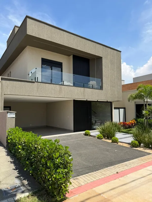Sobrado de alto padrão - Condominio Fechado : Rua J-04 QD.05 LT.08 Residencial P...