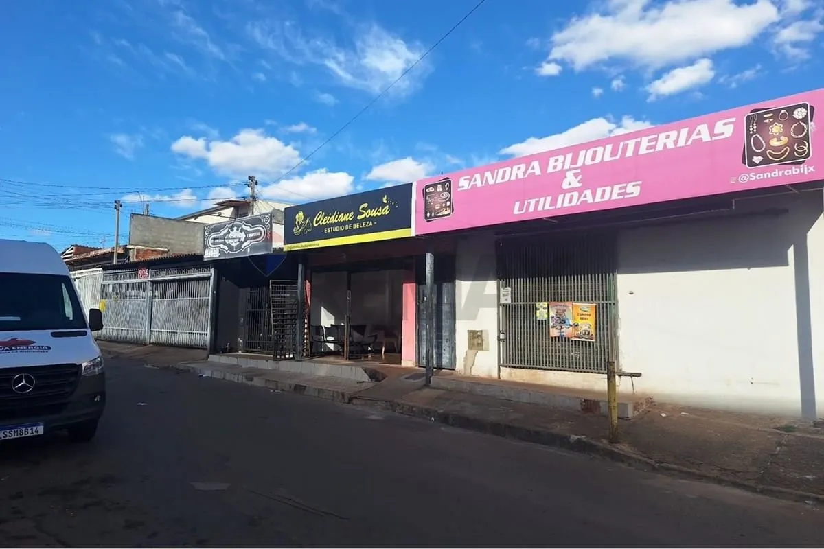 02 LOJAS COMERCIAIS: Excelente ponto para o seu próprio negócio ou para faturar ...