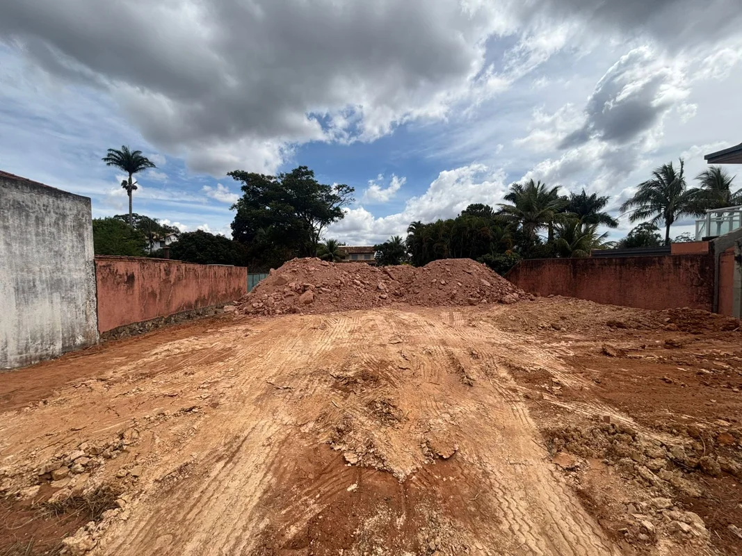 Terreno no Lago Sul | 540m² + 400m² de área verdeExcelente oportunidade para con...