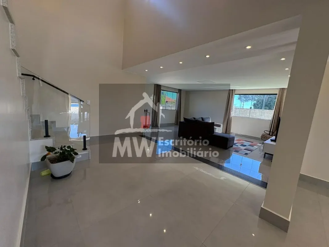 MW IMOBILIÁRIA VENDE MARAVILHOSA CASA NO CONDOMÍNIO VIVENDAS BELA VISTA!!!TÉRREO...