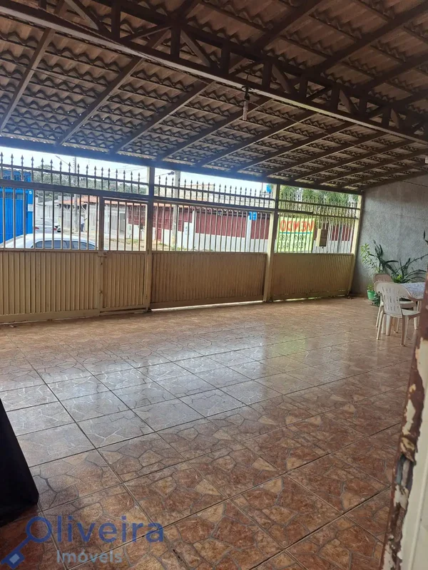 CASA Á VENDA BEM LOCALIZADA - GUARÁ I, QI 05Se você procura espaço para a famíli...