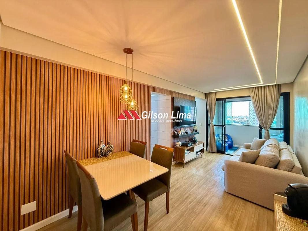 ** 70 m2 - 3 Quartos ( 1 Suíte ) - Reformado - Andar alto e nascente - Lazer - E...