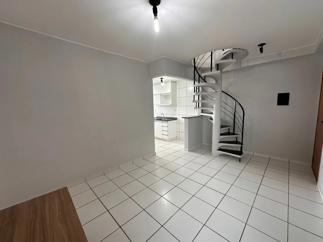 Descubra um apartamento confortável e bem localizado na QR 406, Samambaia Norte,...