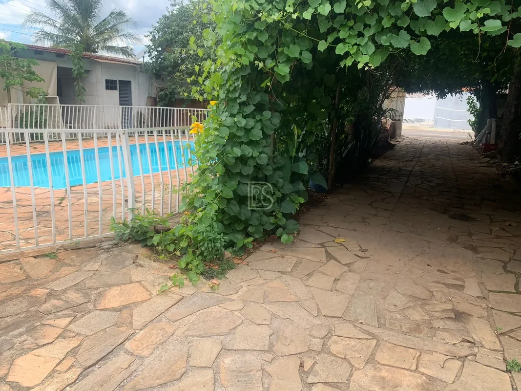 ?? EXCELENTE OPORTUNIDADE NA VICENTE PIRES – CONDOMÍNIO SOLCasa ampla e versátil...