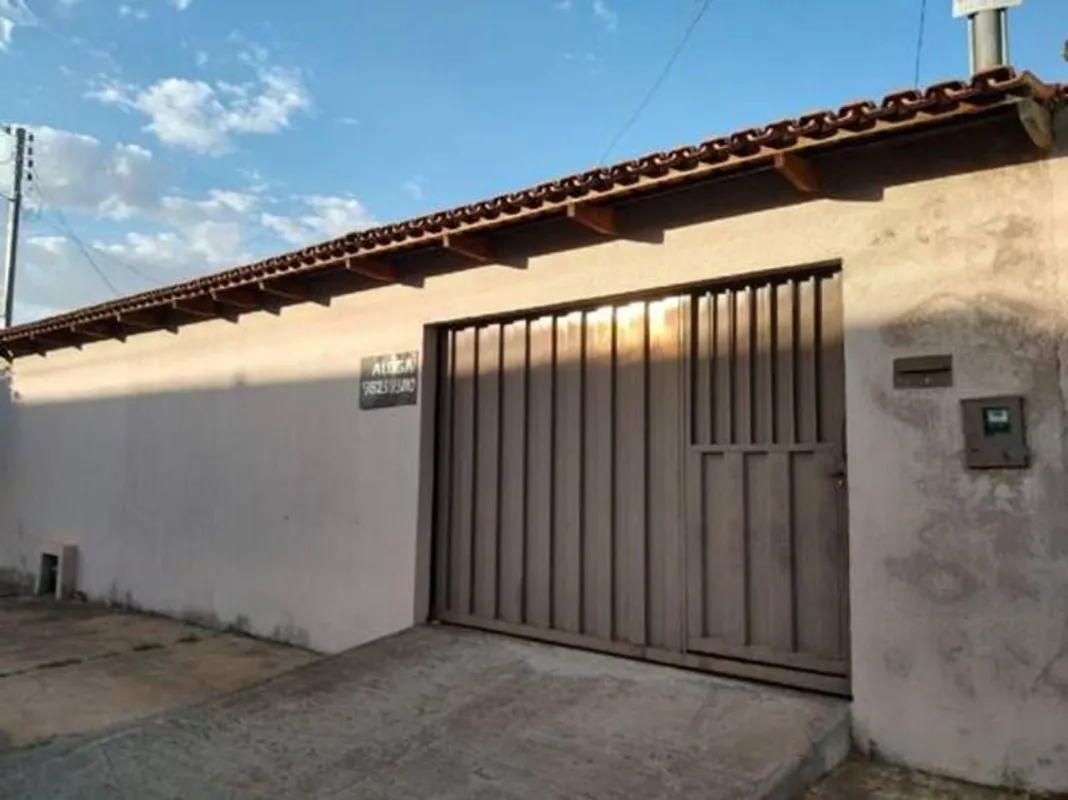 CASA COM 3/4, SENDO UM SUÍTE, SALA, COZINHA, BANHEIRO SOCIAL, ÁREA DE SERVIÇO E ...