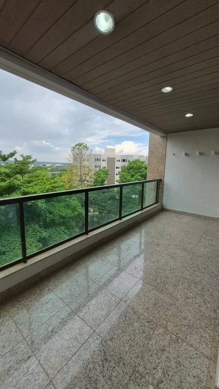 Apartamento com 4 suítes, vazado, de canto, 5 andar, gás encanado, 2 vagas de ga...