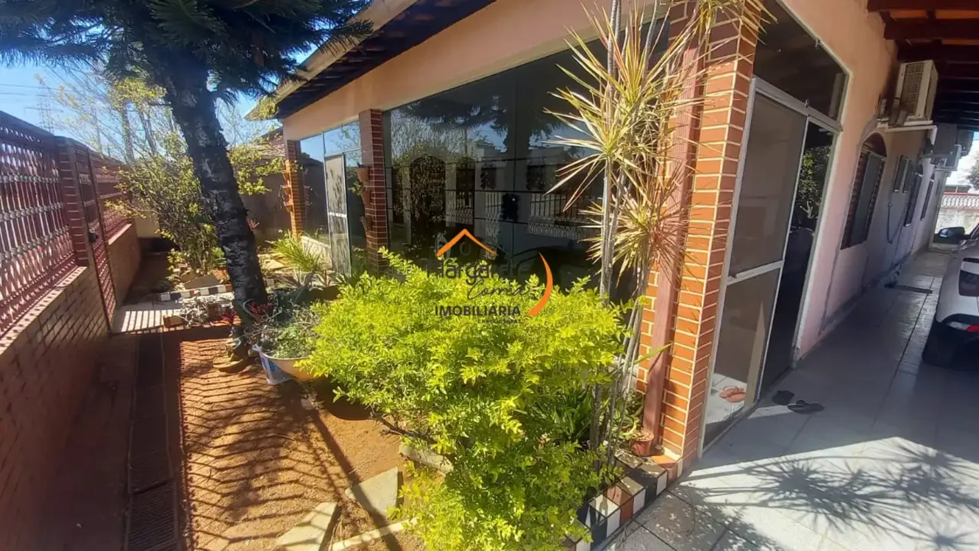 Imobiliária Margarete Corrêa vende Casa térrea no Condomínio Jardim Europa 1.*Nã...