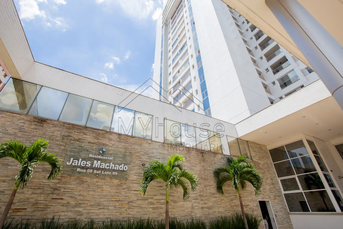 Descubra seu novo lar no Residencial Jales Machado, localizado na Rua 8, no cora...