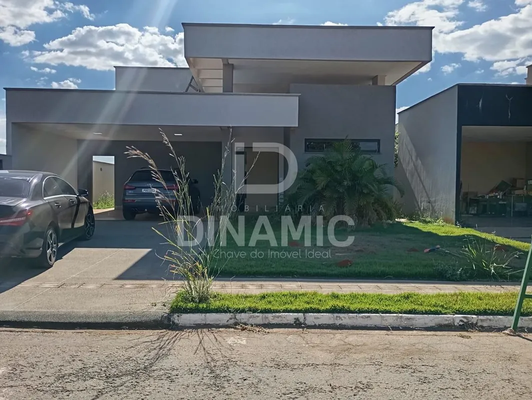 (ID 10)Casa Alto Padrão para Locação - Condomínio Copacabana | Próximo à GO-040....