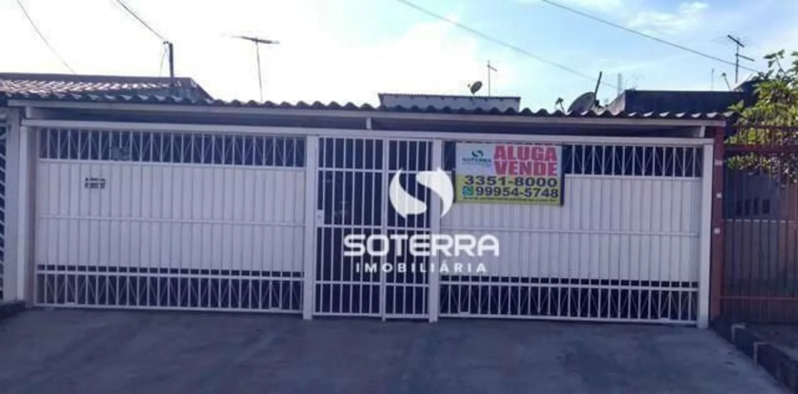 Soterra Imobiliária disponibiliza para venda uma ÓTIMA casa na QNO 03.Imóvel de ...