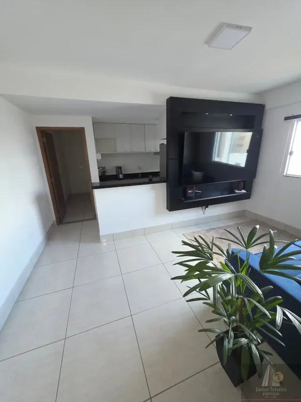 Rua 04, vista livre, armários, suíte e garagemApartamento com vista linda e livr...