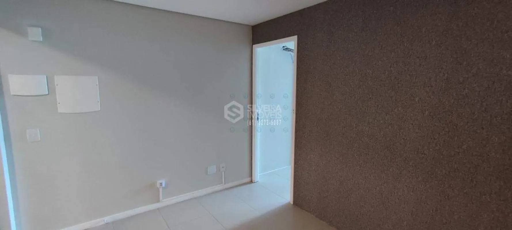 Descubra a oportunidade perfeita para o seu negócio nesta sala estrategicamente ...