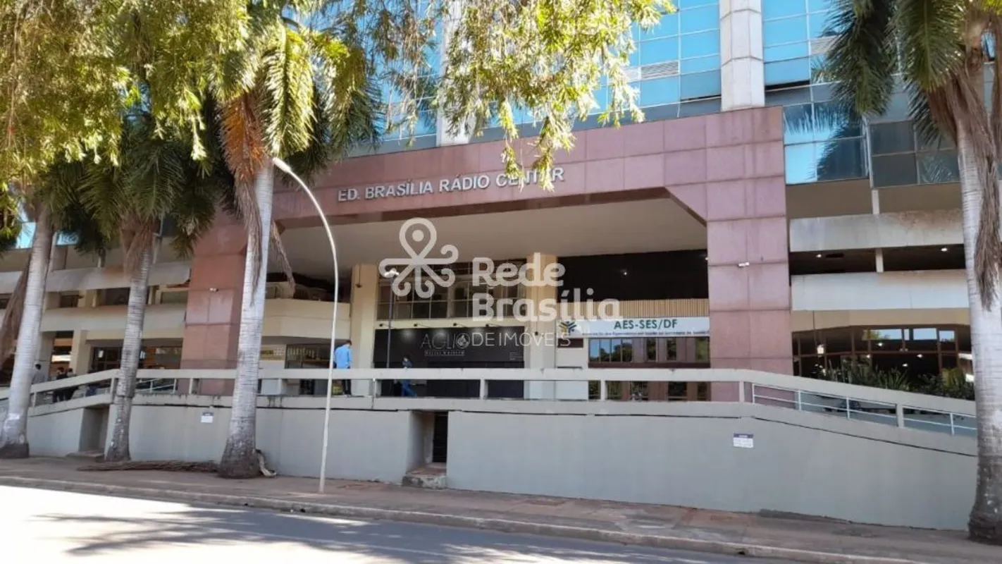 SRTVN QD. 702 LOTE P - BRASÍLIA RADIO CENTERExcelente sala comercial dividida, c...