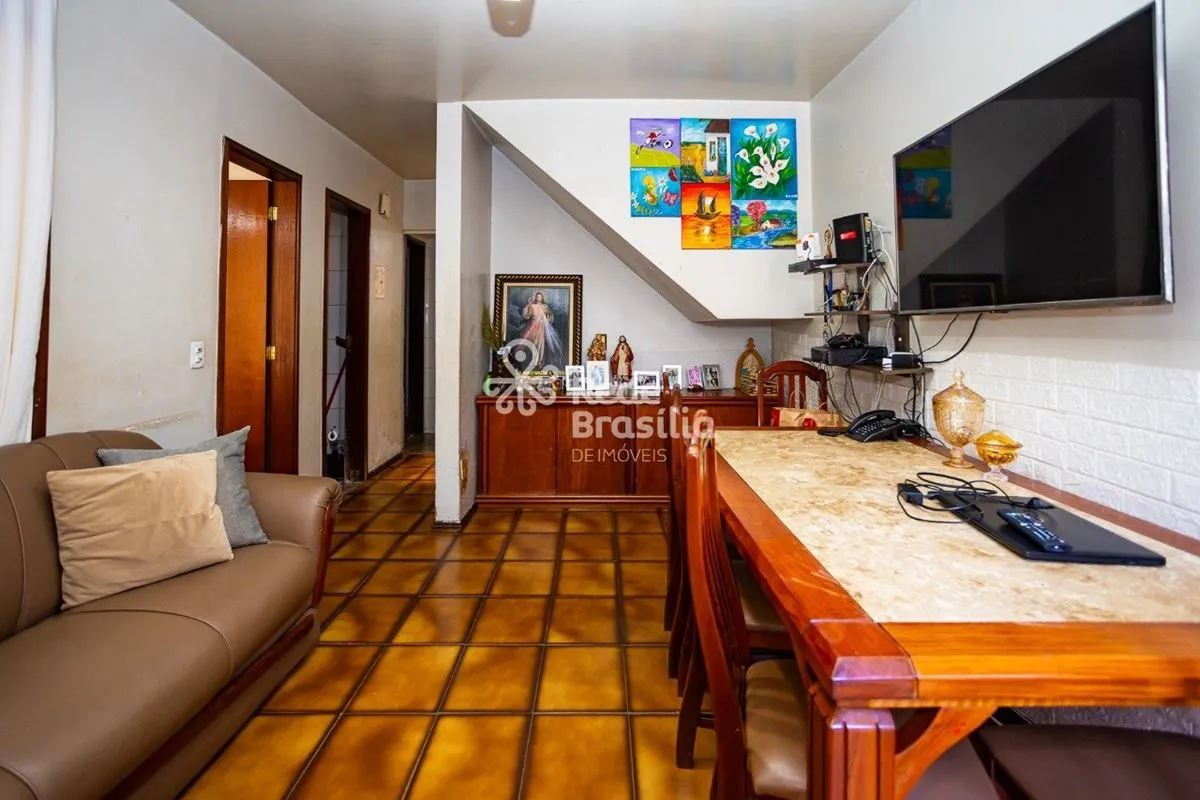 Q 09 - Sobrado Funcional - Nascente- Espaço, Conforto e Excelente Localização - ...