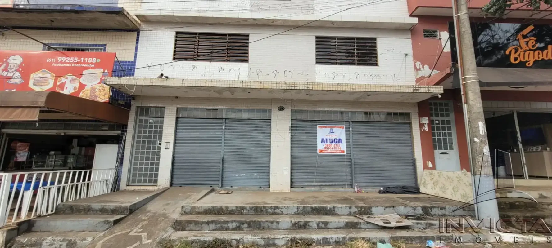 Localizada em uma região de grande potencial comercial, cercada por diversos res...