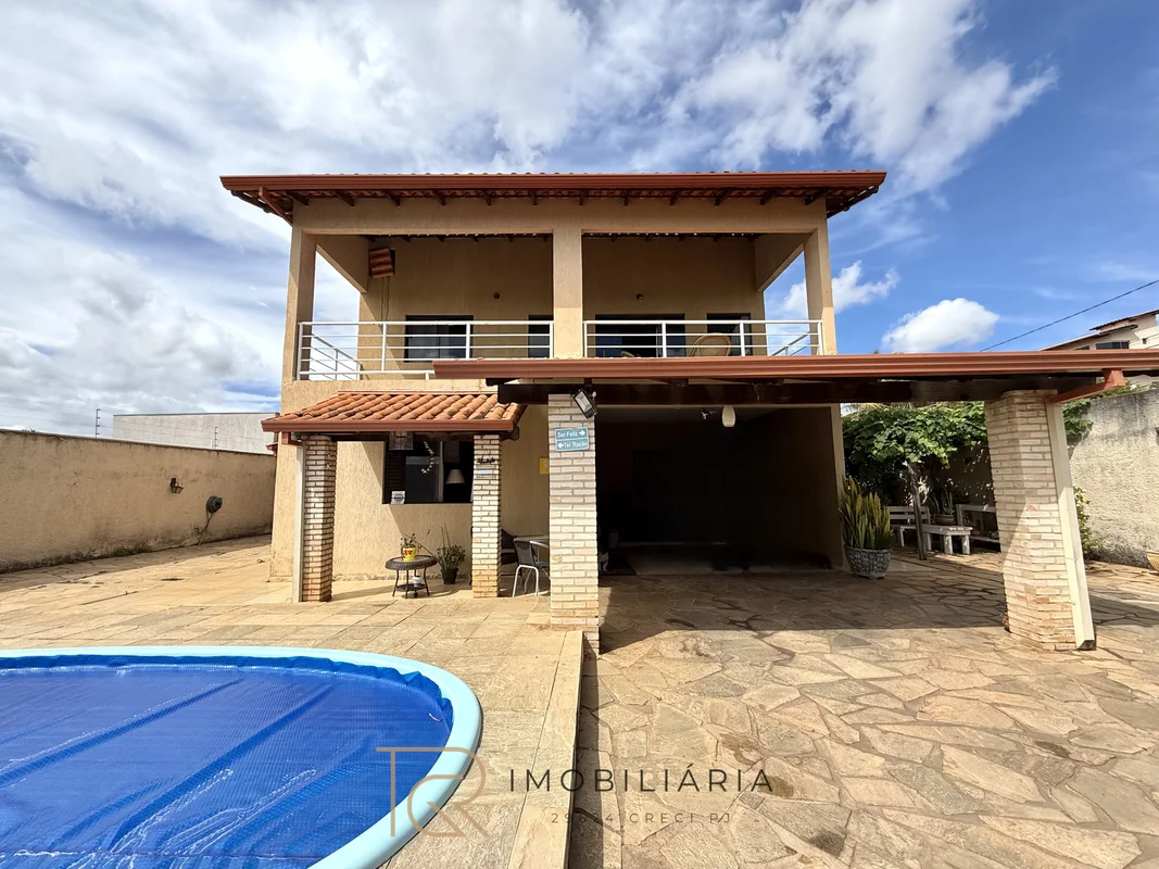 TRG imobiliária vende:Excelente casa em condomínio fechado Arniqueiras conjunto ...