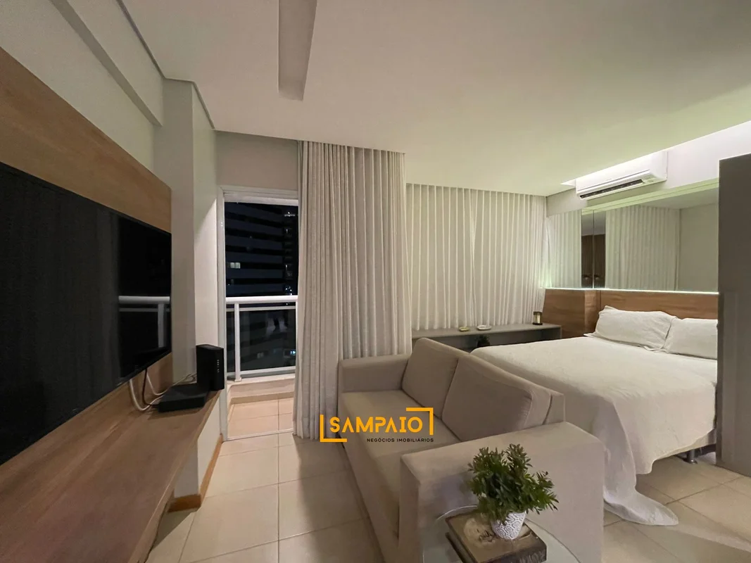 O Hotel-Flat padrão na SHN Quadra 1, ASA NORTE, Brasília, DF, oferece uma excele...
